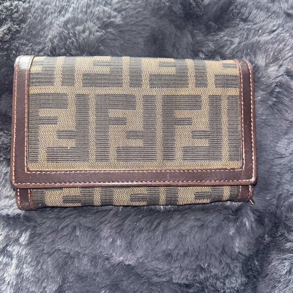 Fendi Elegant Brown Leather Wallet